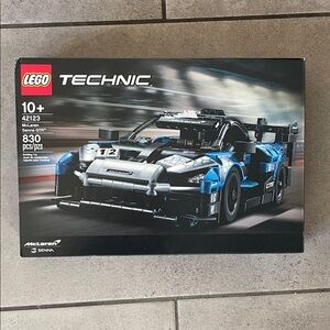 LEGO Technic McLaren Senna GTR in Black and Blue